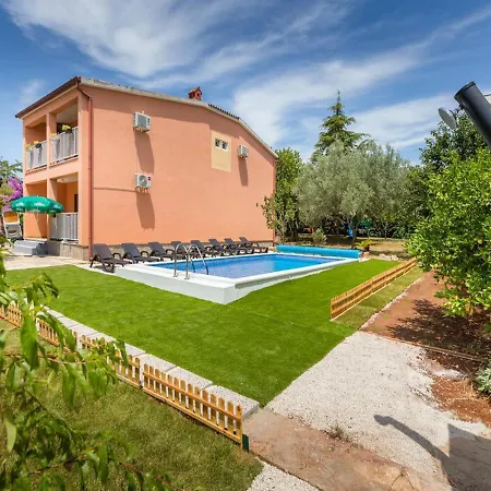 Ketty Villa